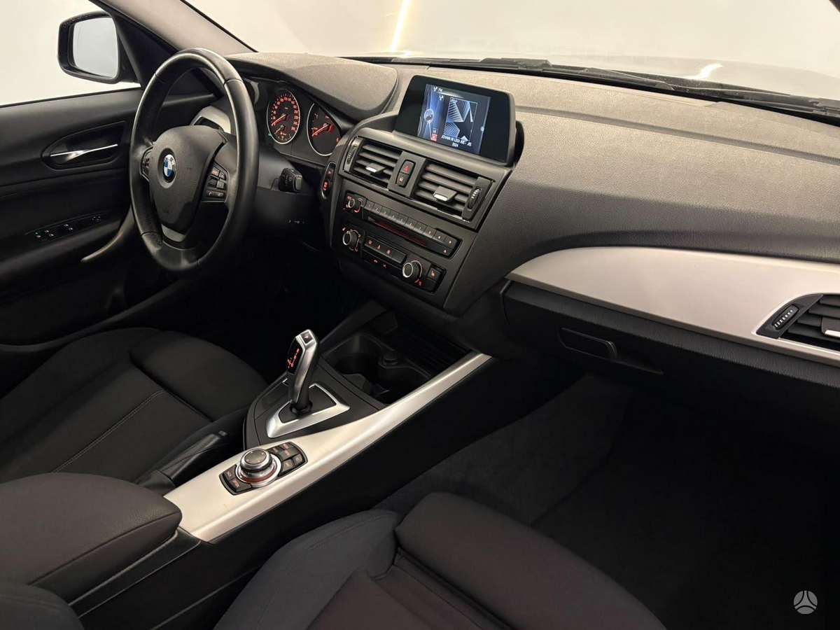BMW 120, 2.0 l., Хэтчбек