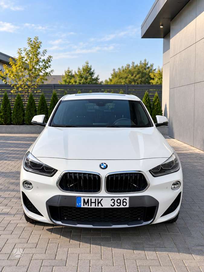BMW X2