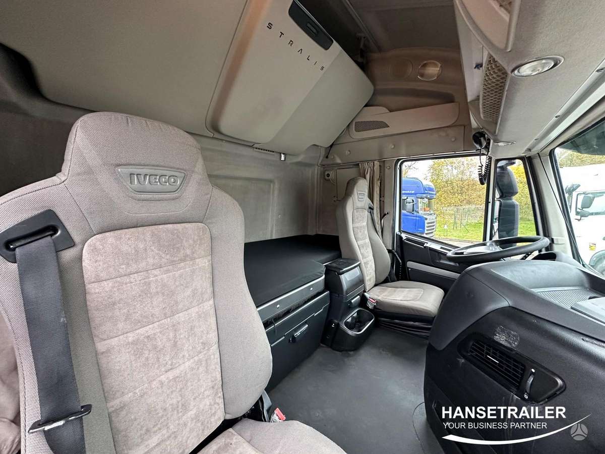 Iveco AS440T/P, 2 спальных места