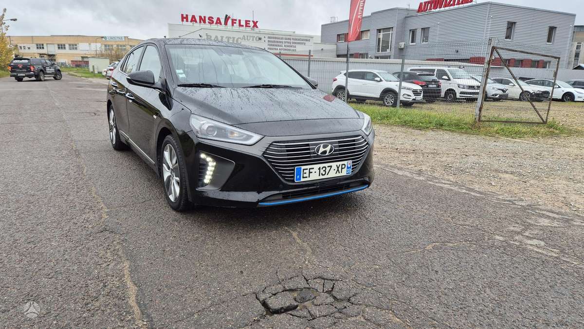 Hyundai IONIQ
