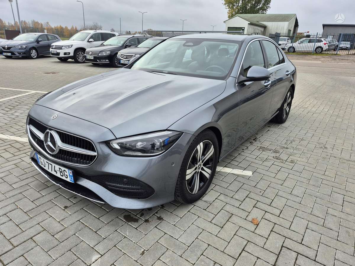 Mercedes-Benz C200