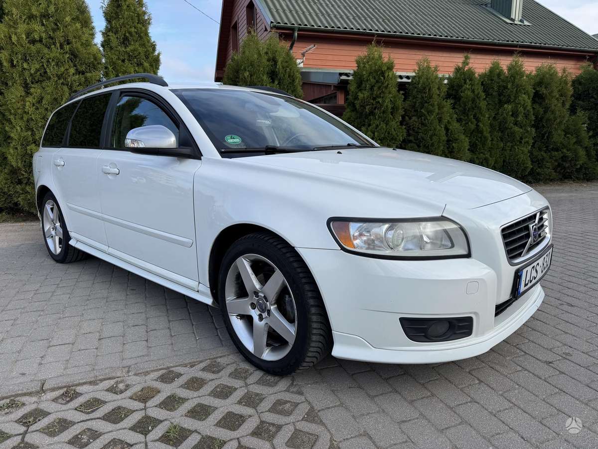 Volvo V50