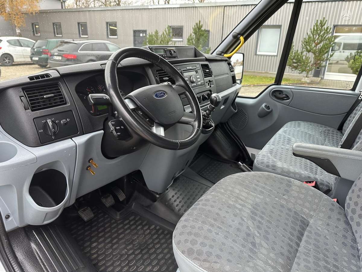 Ford Transit, passenger minibus