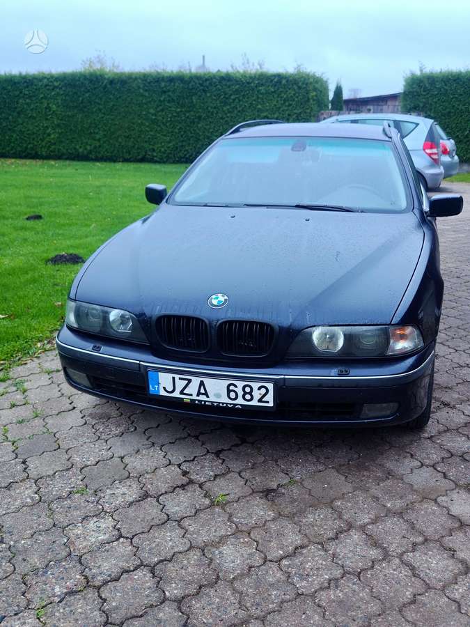 BMW 530