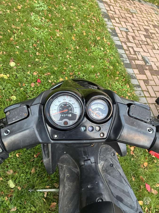 Yamaha Aerox, мотороллеры / мопеды