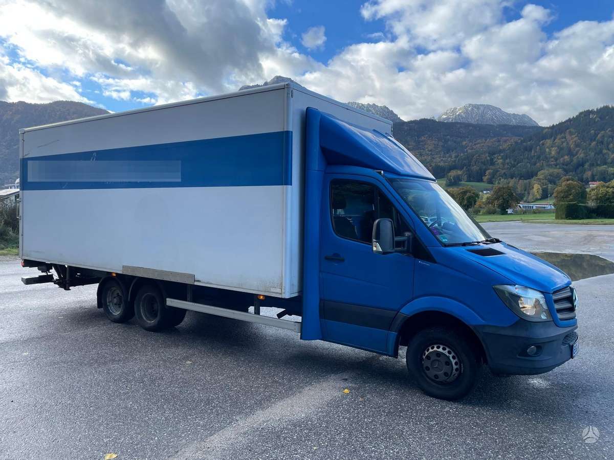 Mercedes-Benz Sprinter