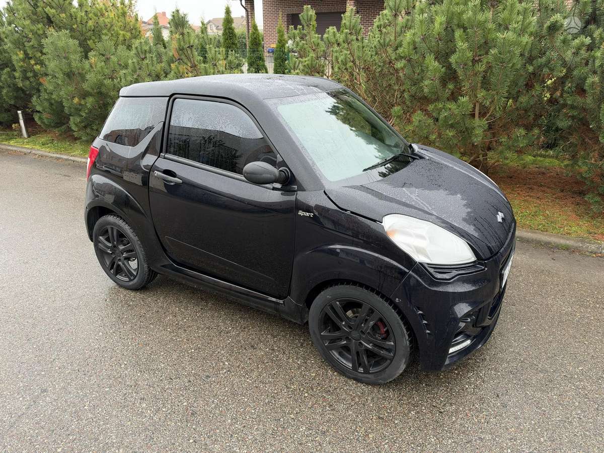 Ligier JS50, 0.5 l., hatchback