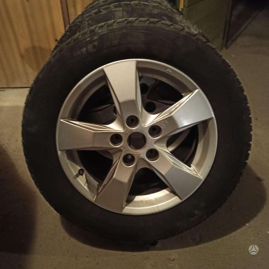 Taurus, winter 205/60 R16