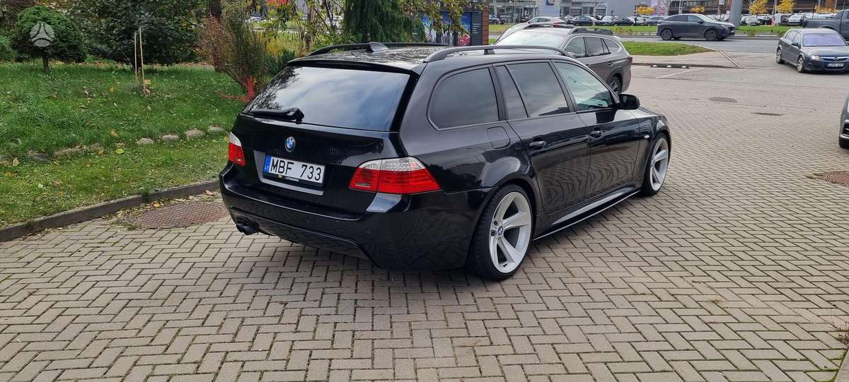 BMW 525