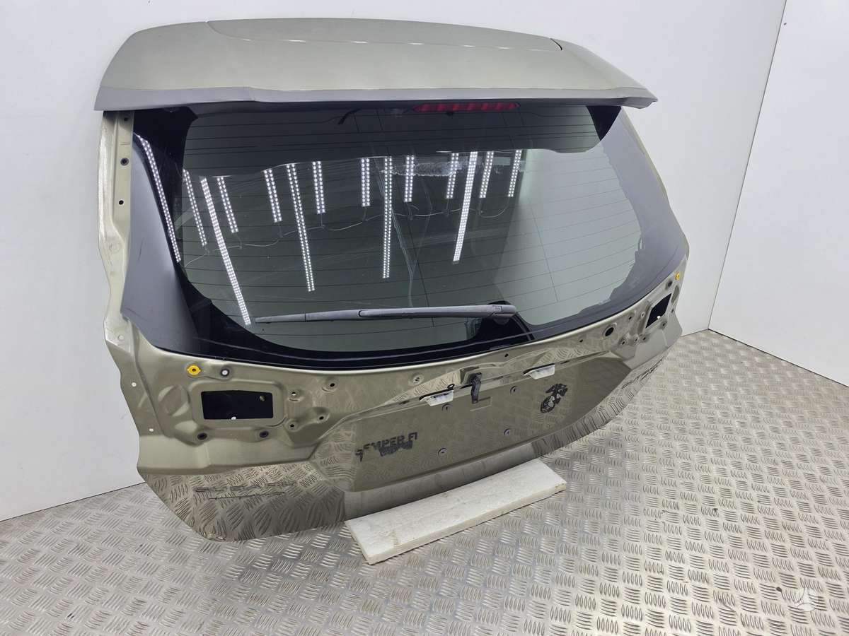 Subaru Outback kėbulo dalys