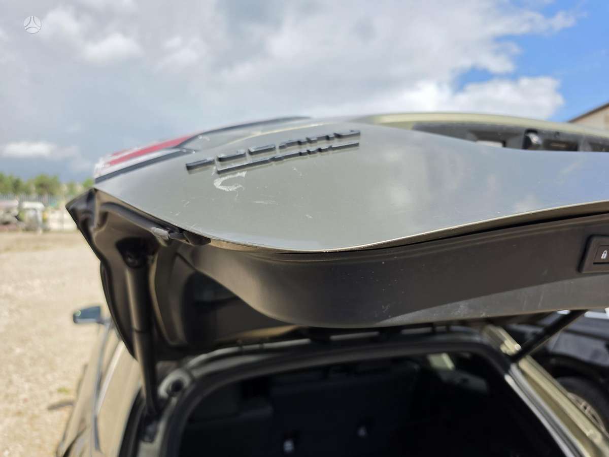 Subaru Outback kėbulo dalys