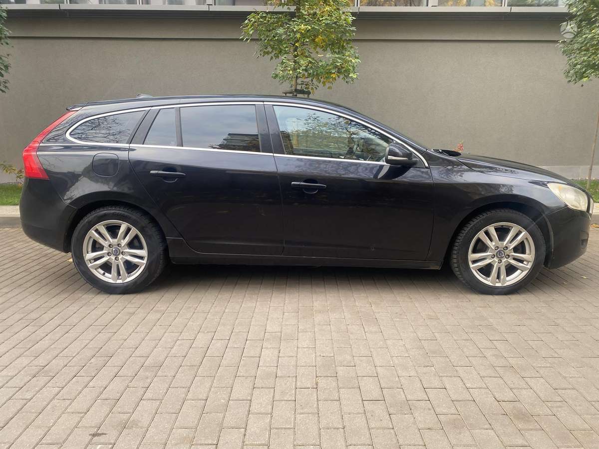 Volvo V60, 2.0 l., Универсал