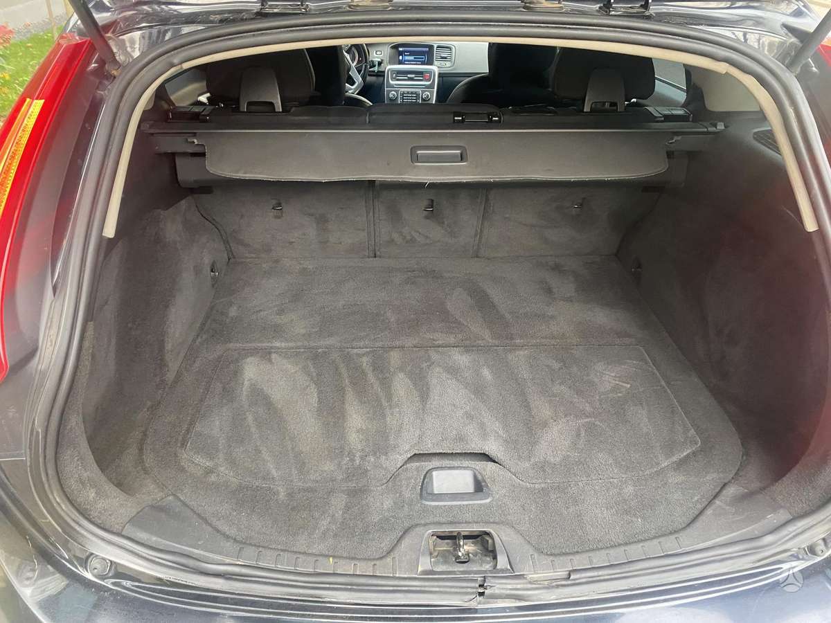 Volvo V60, 2.0 l., Универсал
