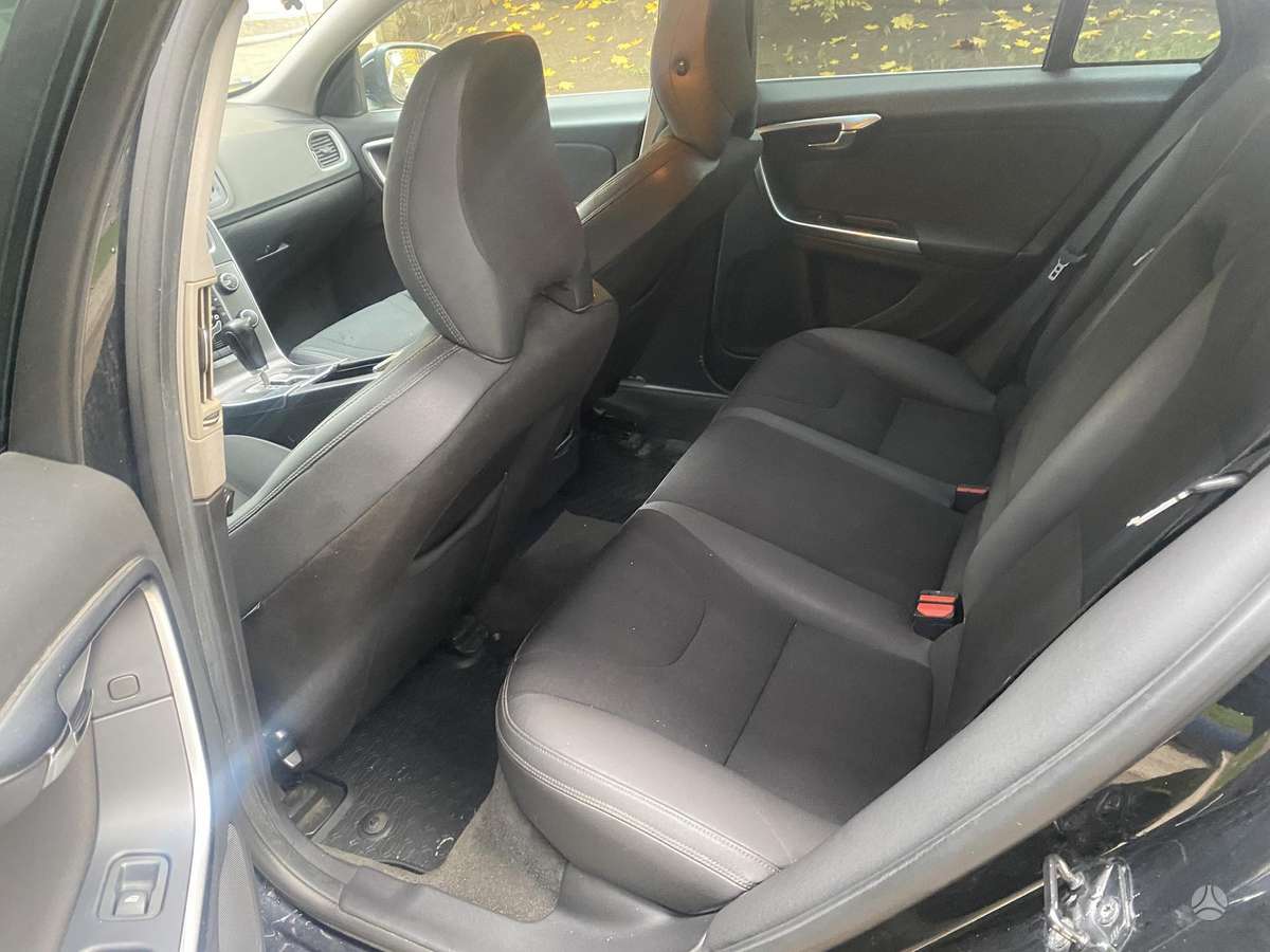 Volvo V60, 2.0 l., Универсал