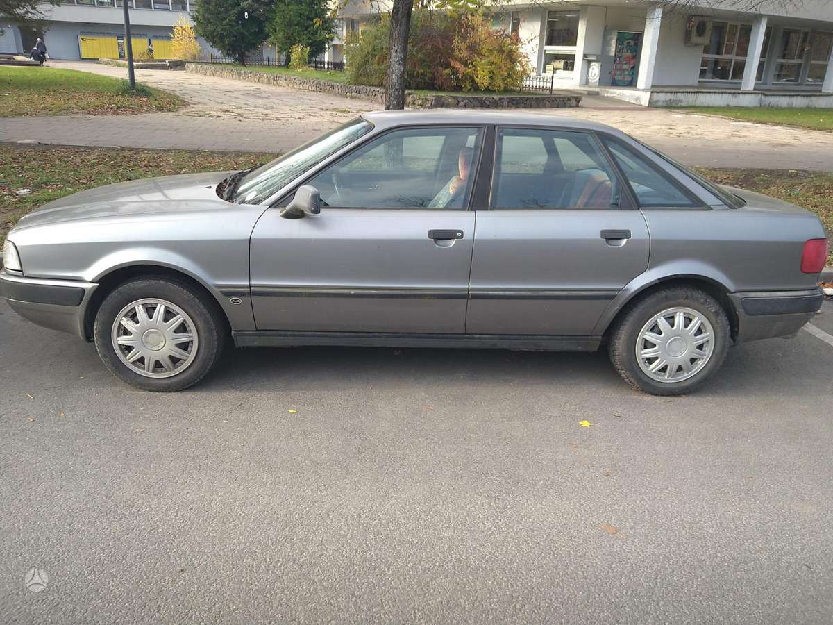 Audi 80
