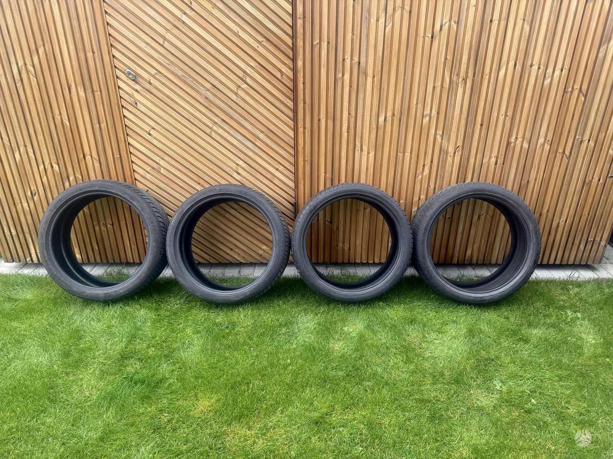 Goodyear, зимние 275/35 R21