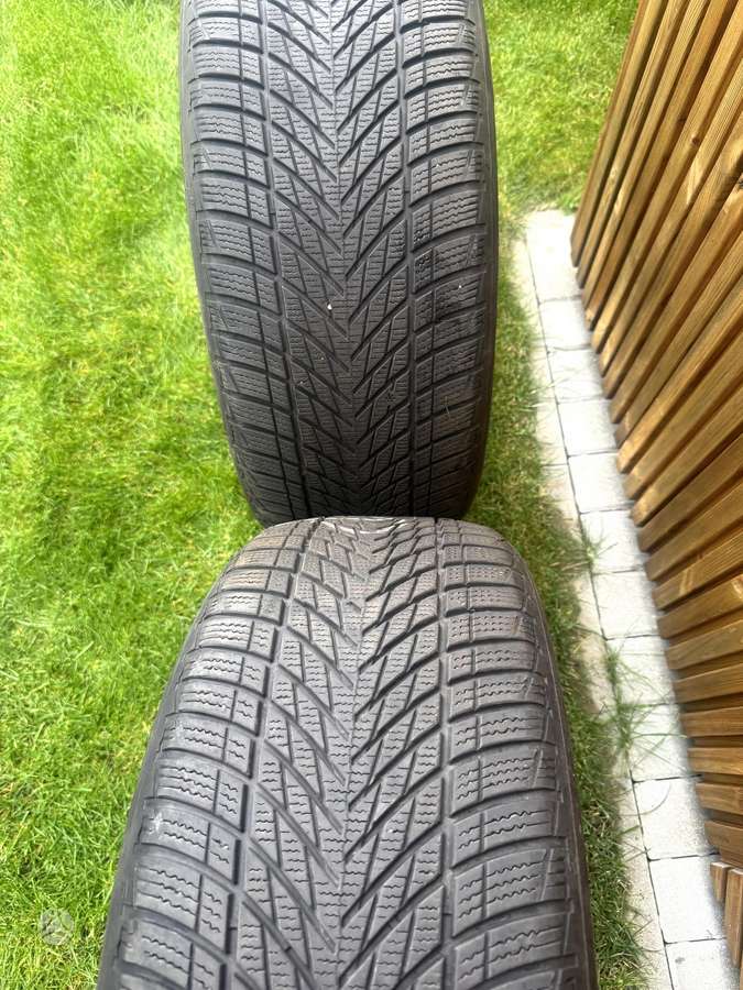 Goodyear, зимние 275/35 R21