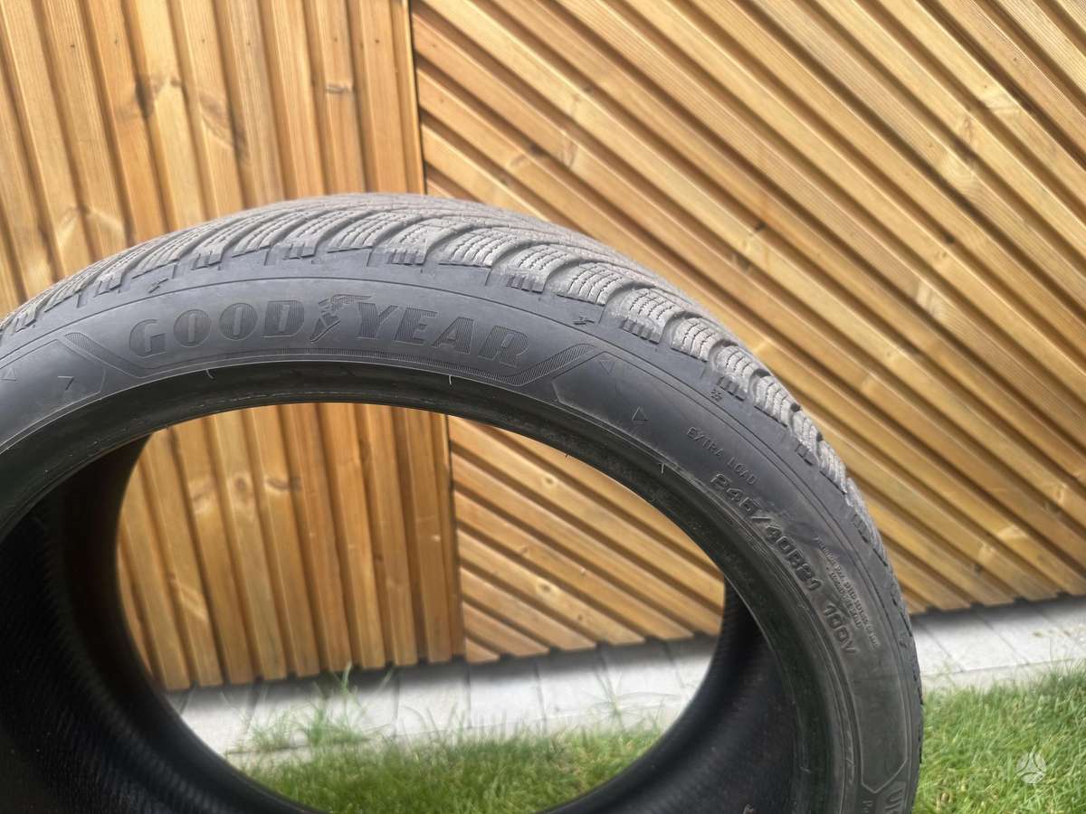 Goodyear, зимние 275/35 R21