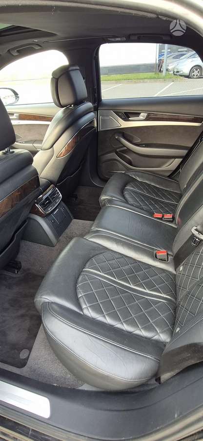 Audi A8, 4.0 l., Седан