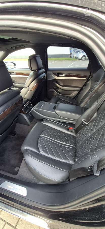Audi A8, 4.0 l., Седан