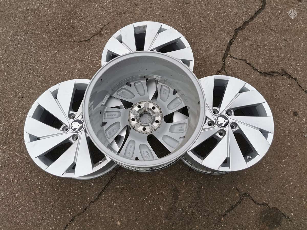 Skoda Octavia, light alloy, R17