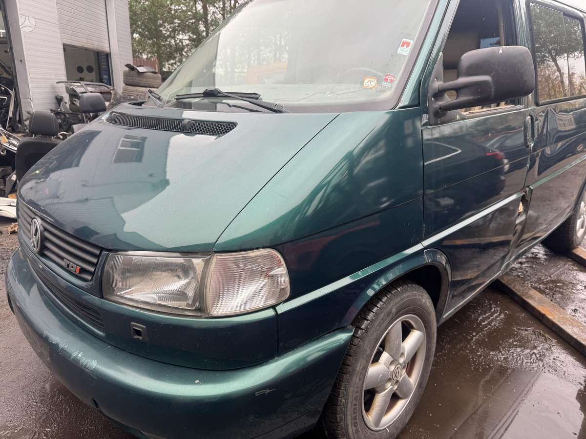 Volkswagen Caravelle