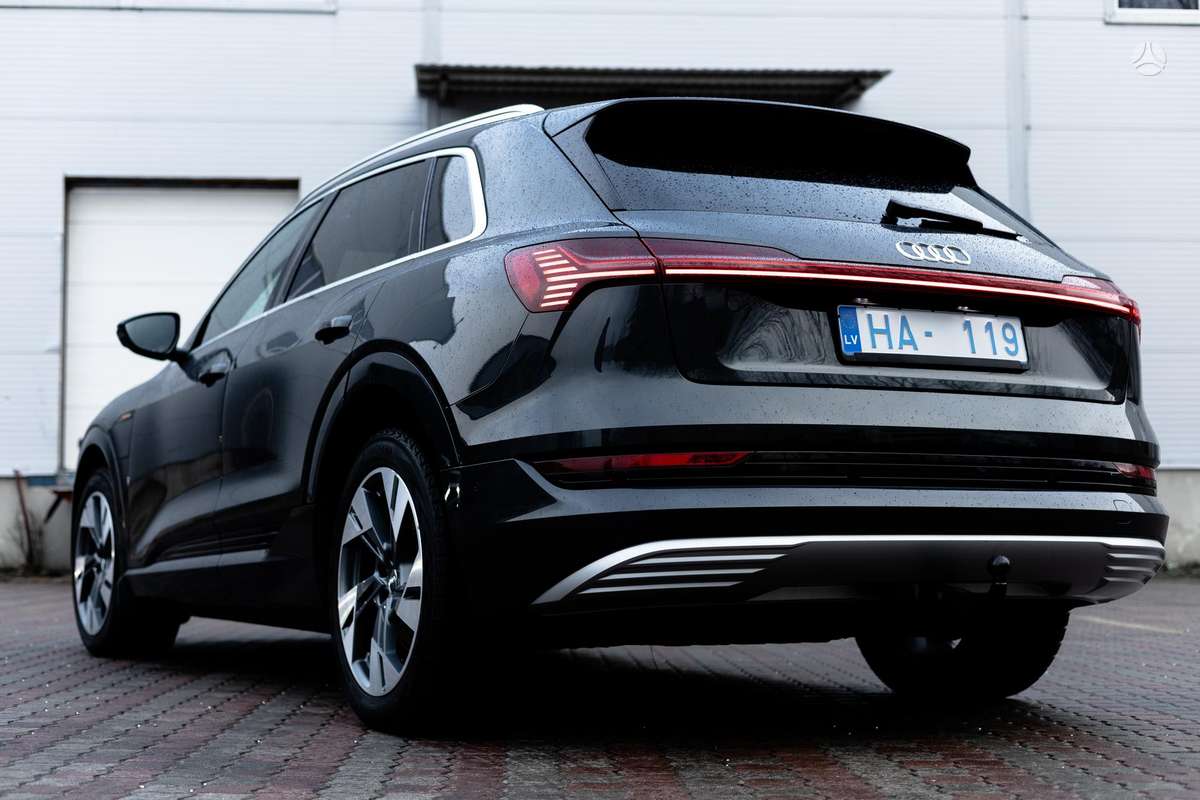 Audi e-tron, hečbekas