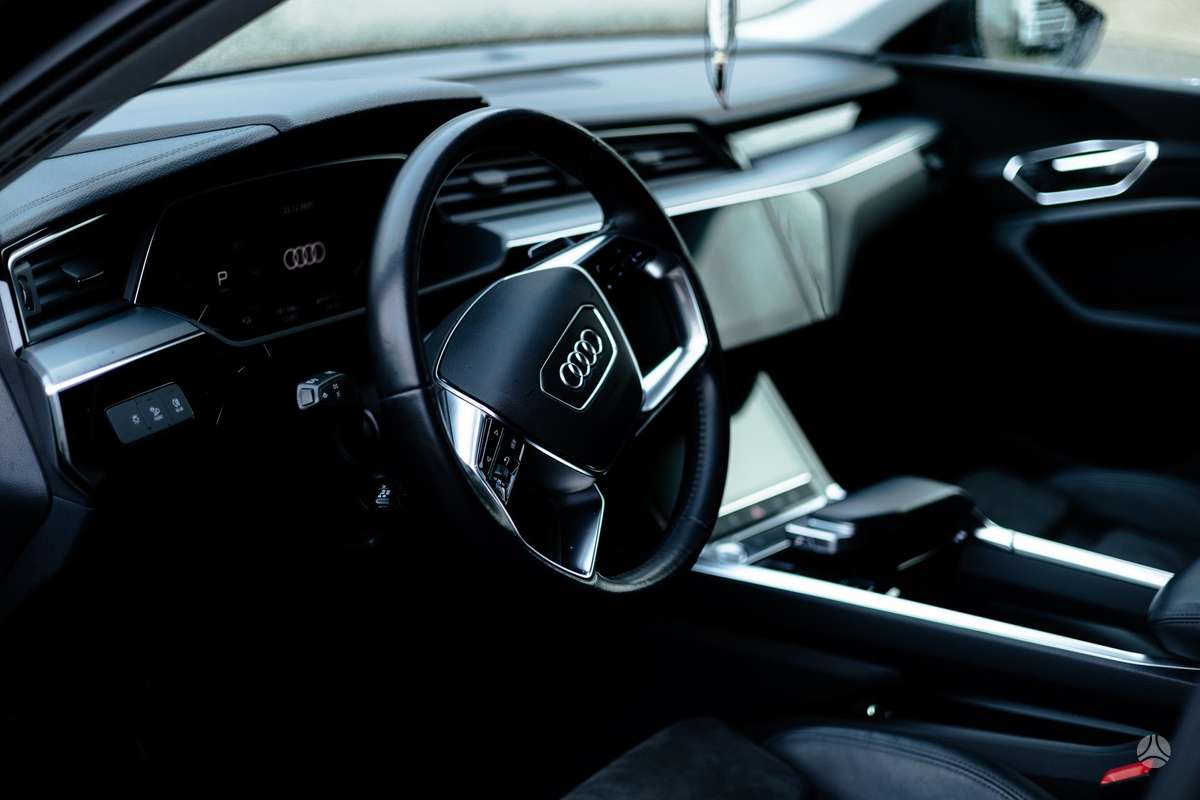 Audi e-tron, hečbekas