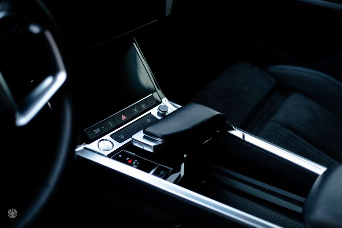 Audi e-tron, hatchback