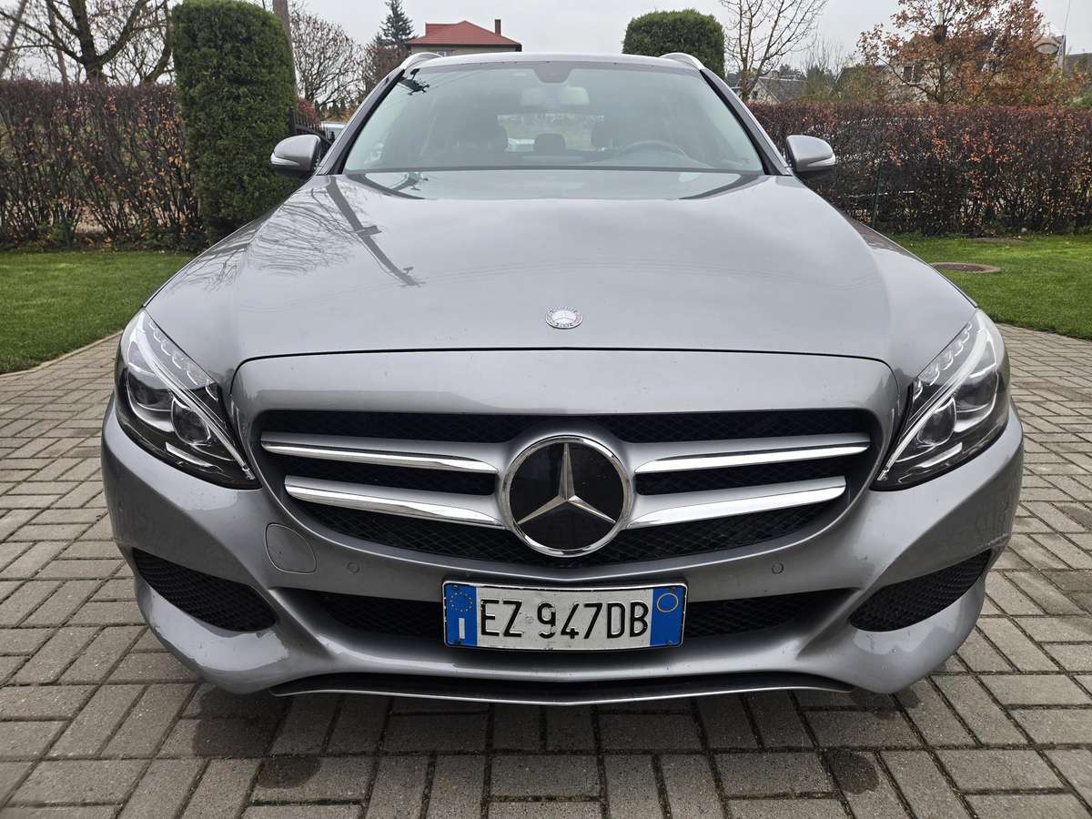 Mercedes-Benz C200