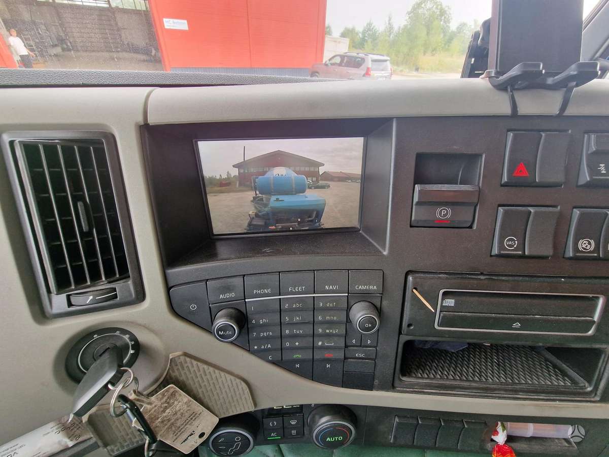 Volvo FM460 6x2, single sleeper