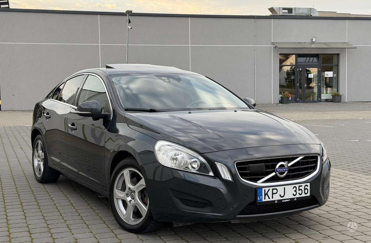 Volvo S60