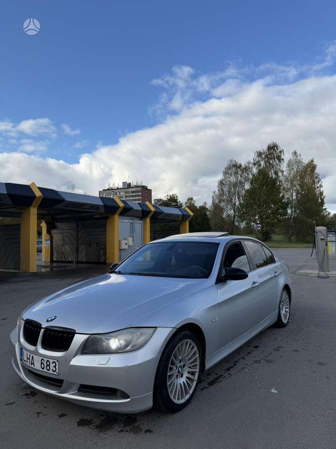 BMW 320, 2.0 l., Седан