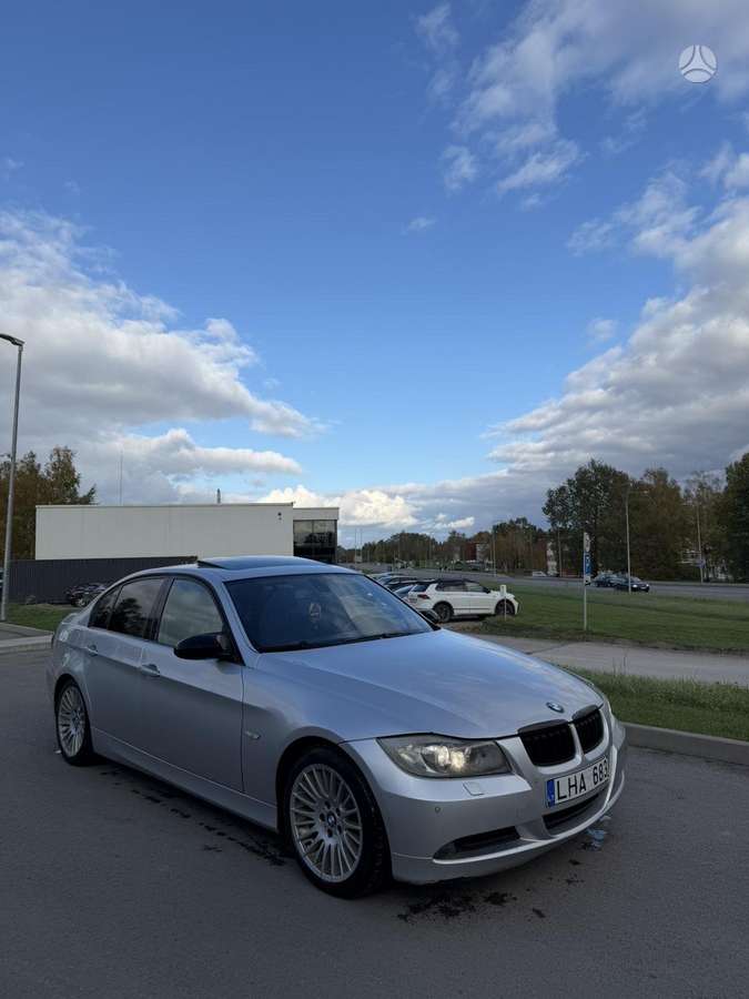 BMW 320, 2.0 l., Седан