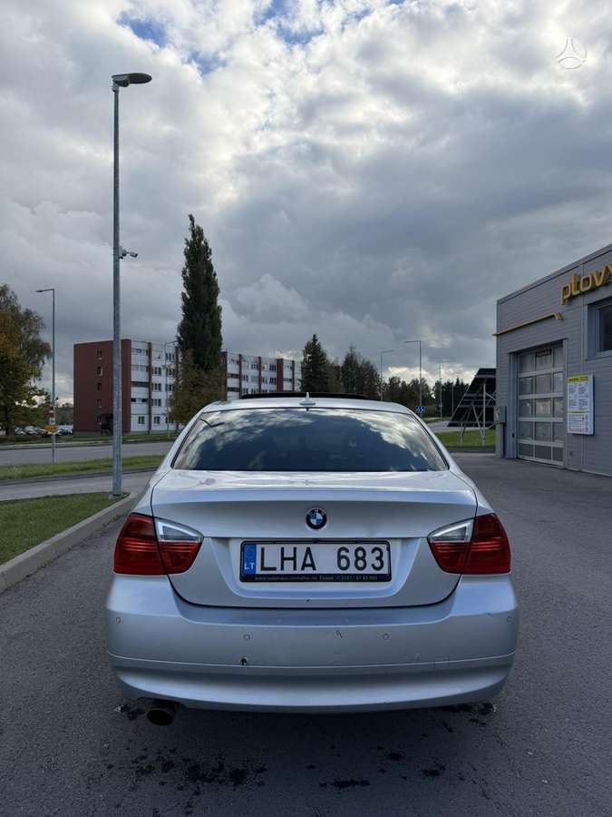 BMW 320, 2.0 l., Седан