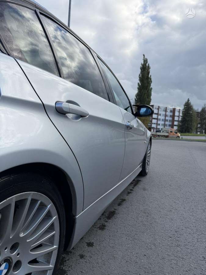 BMW 320, 2.0 l., Седан