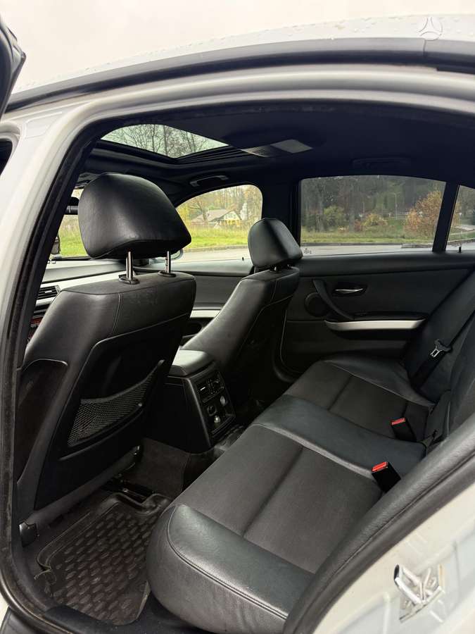 BMW 320, 2.0 l., Седан