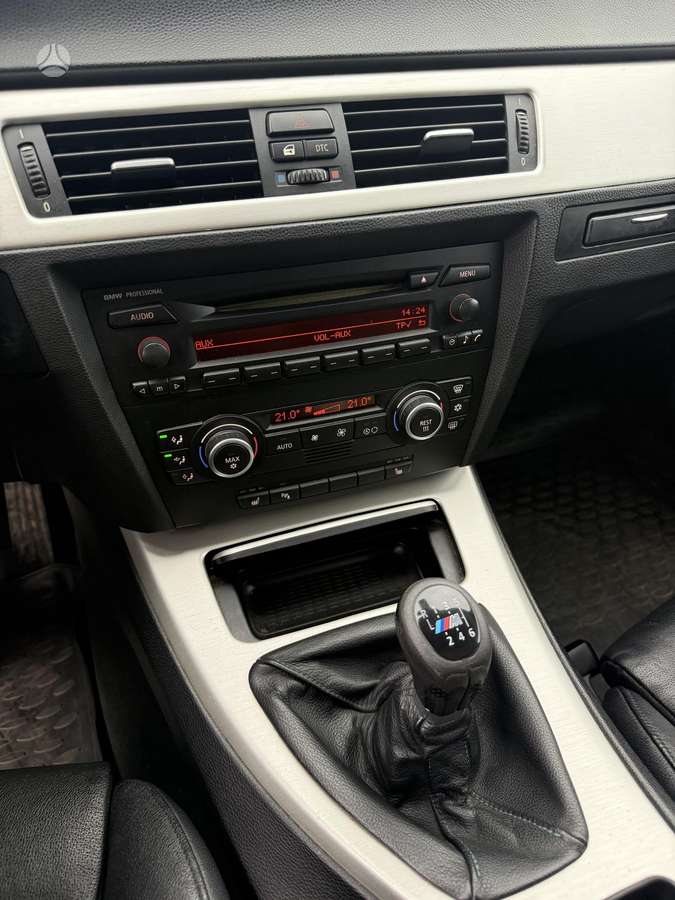 BMW 320, 2.0 l., Седан
