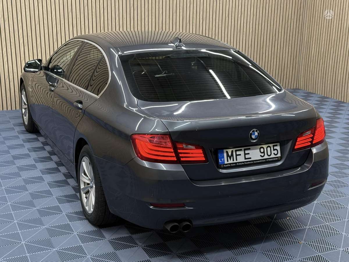 BMW 520, 2.0 l., Седан