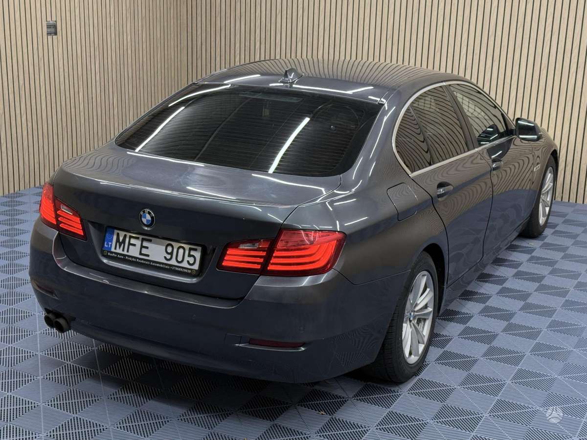 BMW 520, 2.0 l., Седан