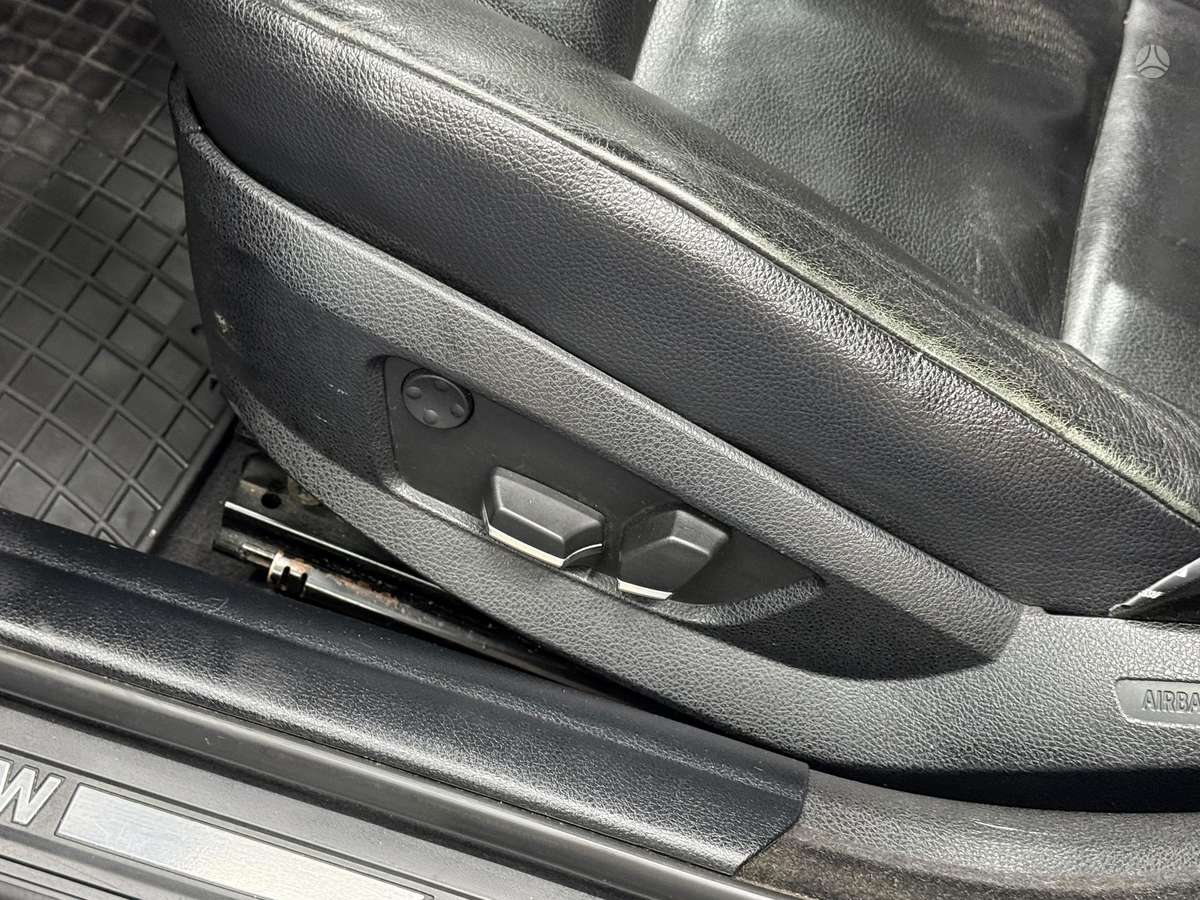 BMW 520, 2.0 l., Седан