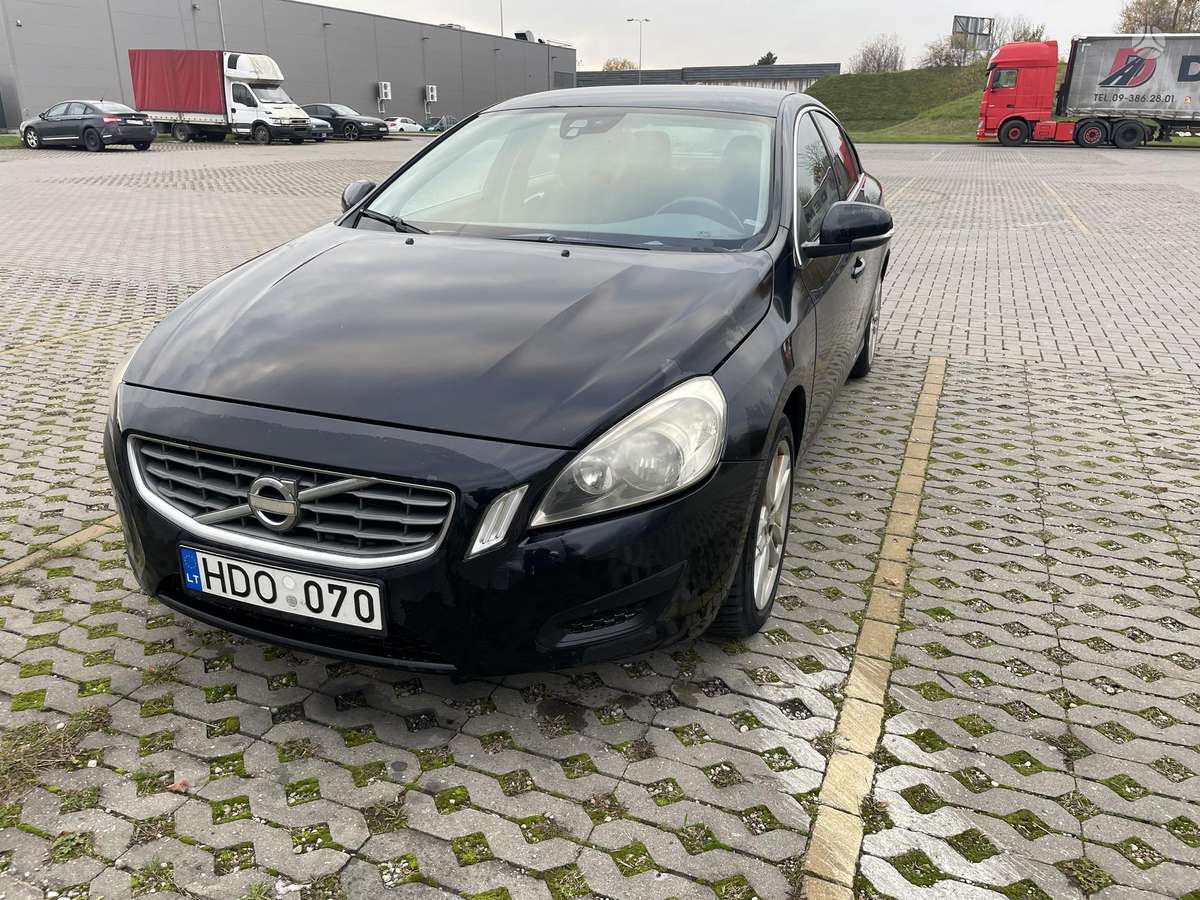 Volvo S60