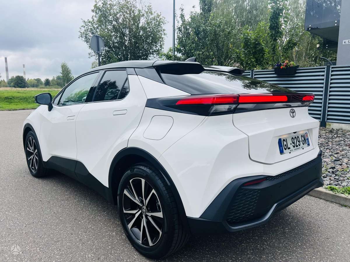 Toyota C-HR