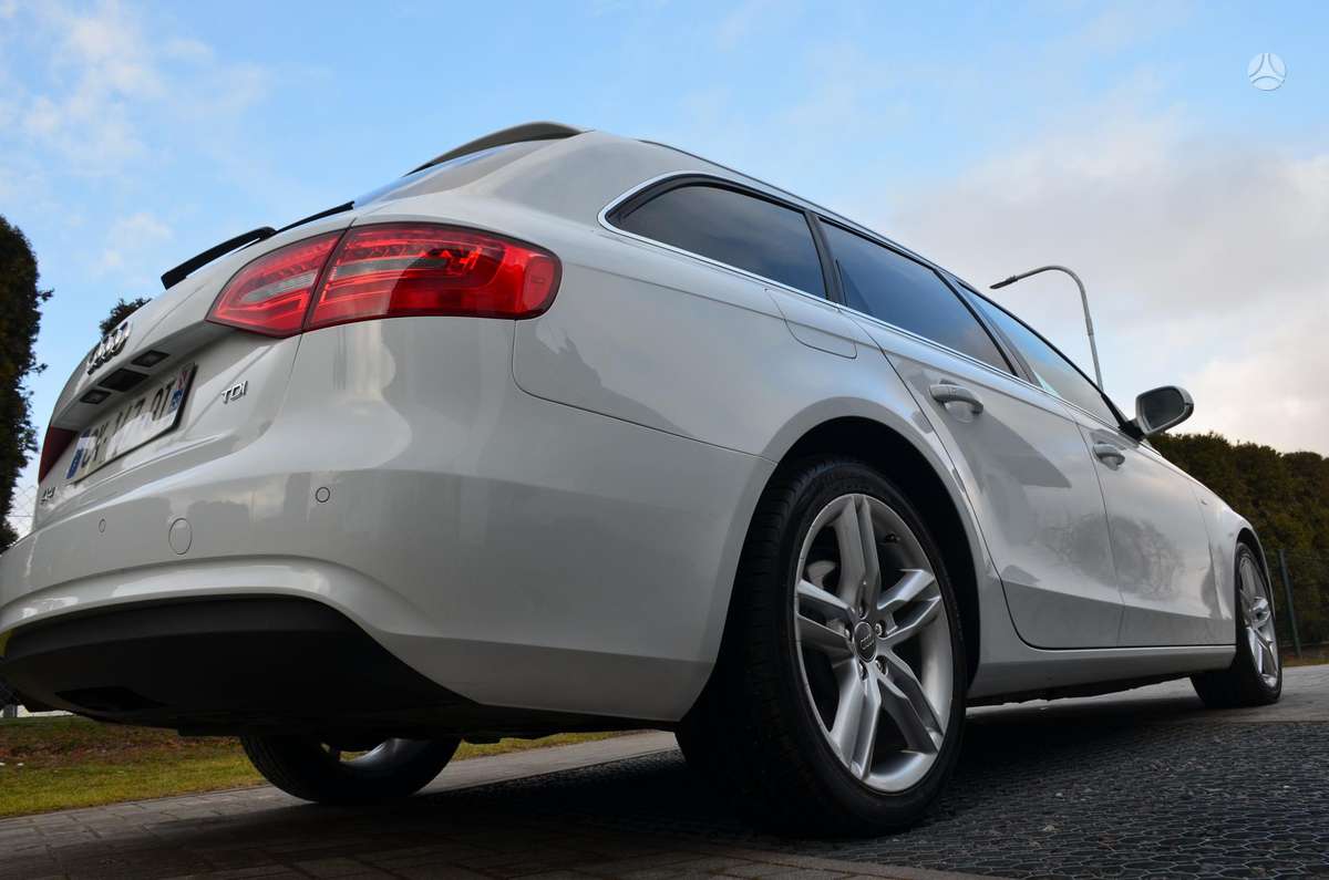 Audi A4, 2.0 l., Универсал