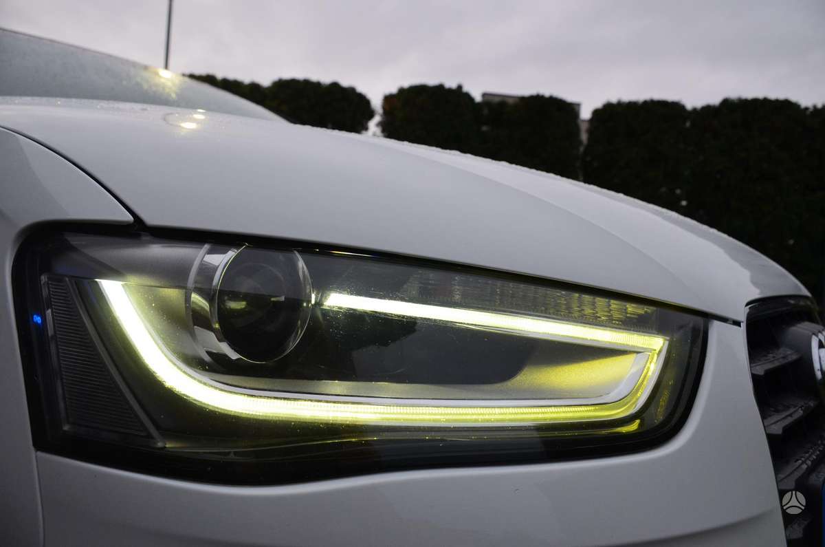 Audi A4, 2.0 l., Универсал