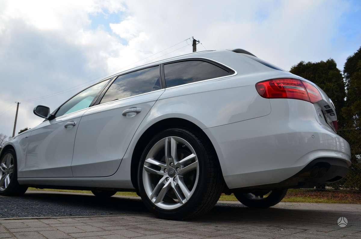 Audi A4, 2.0 l., Универсал