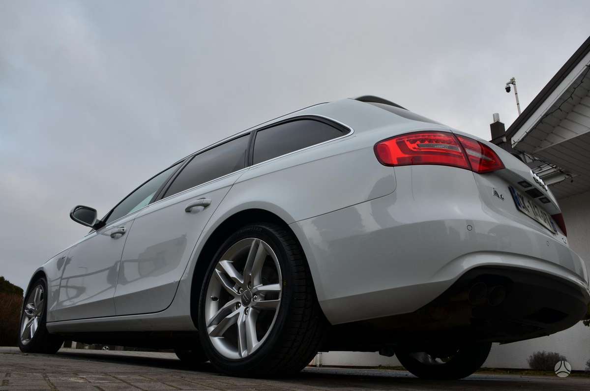 Audi A4, 2.0 l., Универсал