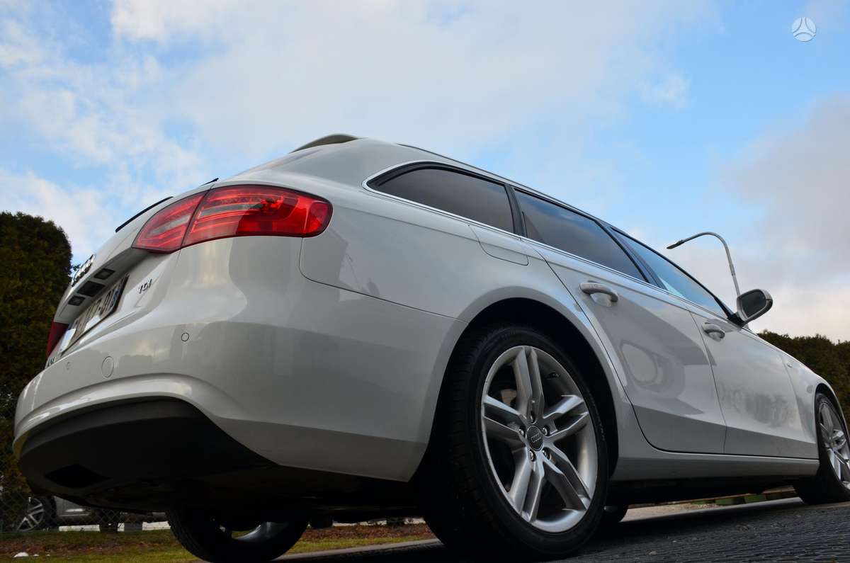 Audi A4, 2.0 l., Универсал