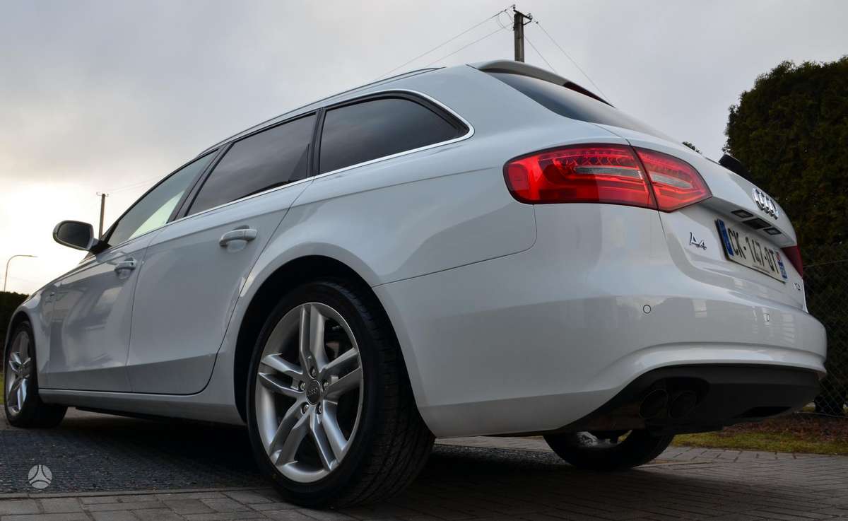 Audi A4, 2.0 l., Универсал