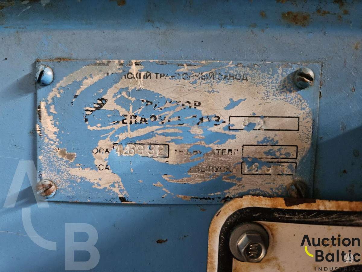 -Kita- MTZ Belarus-82, тракторы